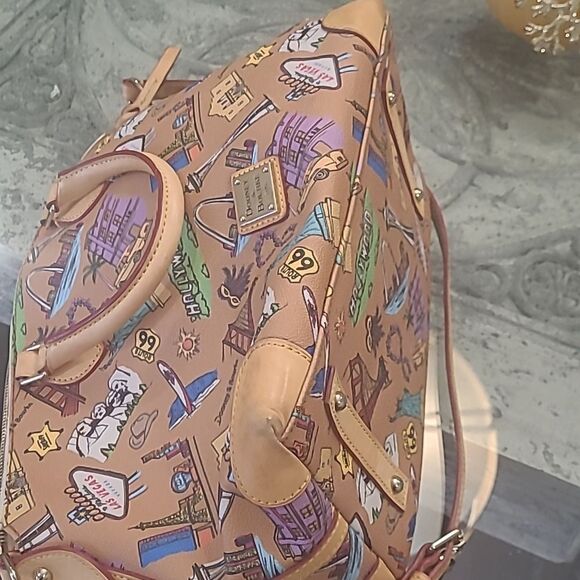 Dooney & Bourke Americana Landmark Tote Versatile Satchel Limited Edition - Picture 7 of 13